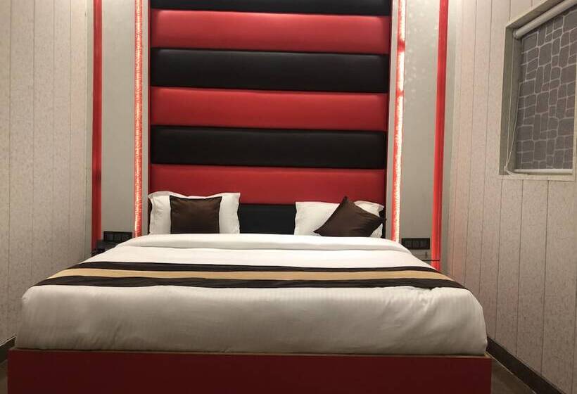 Habitació Deluxe, Pardesi