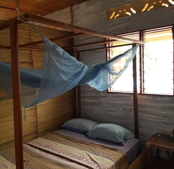 اتاق خانوادگی, La Guesthouse étoile