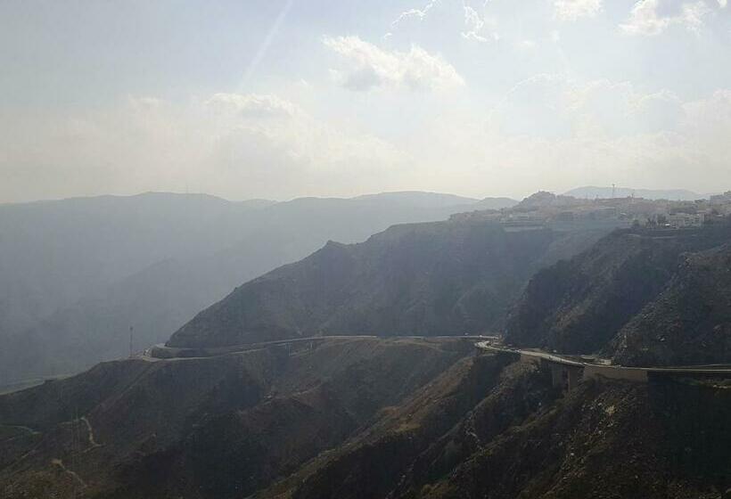 غرفة قياسية سرير كينج, Shafa Abha