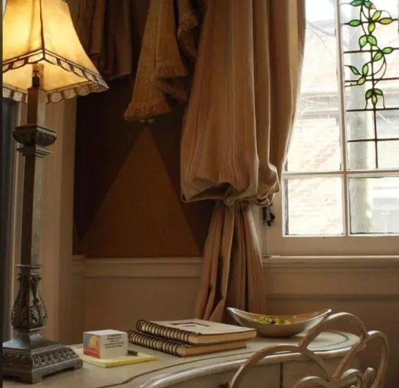 バス共有のスタンダードルーム, Gaslight Bed & Breakfast