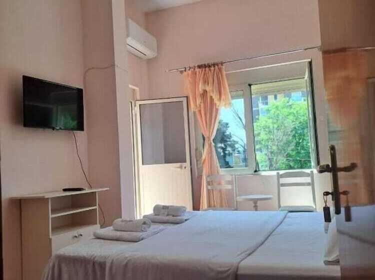 스탠다드 룸, Gega