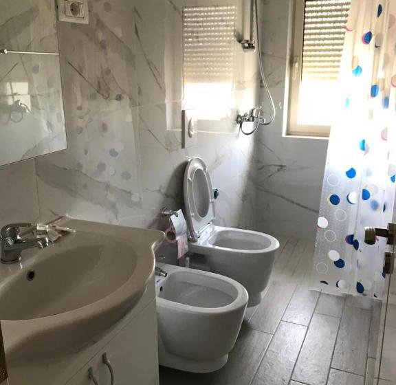 스탠다드 발코니 룸, Gega