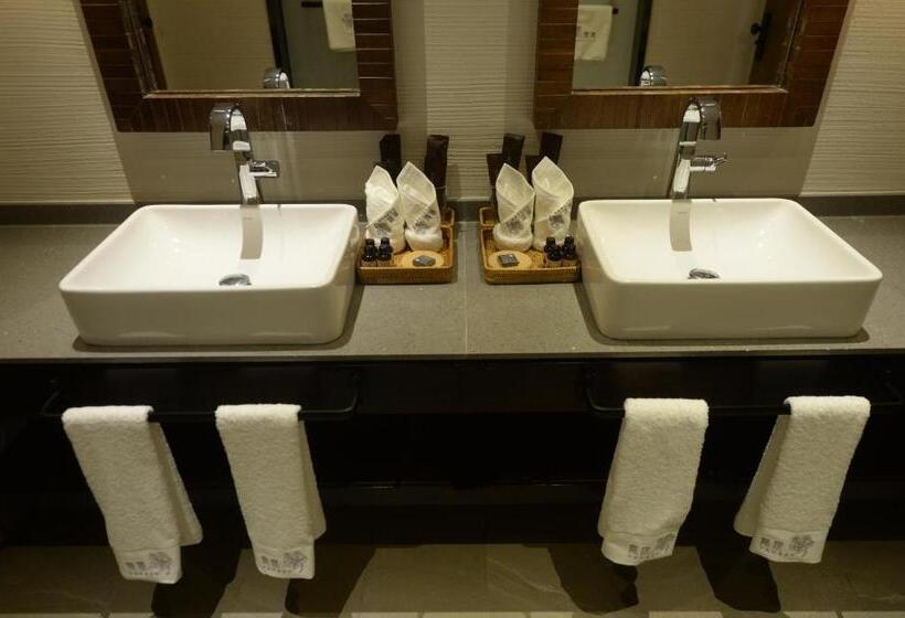 סוויטת 2 חדרי שינה, Vangen