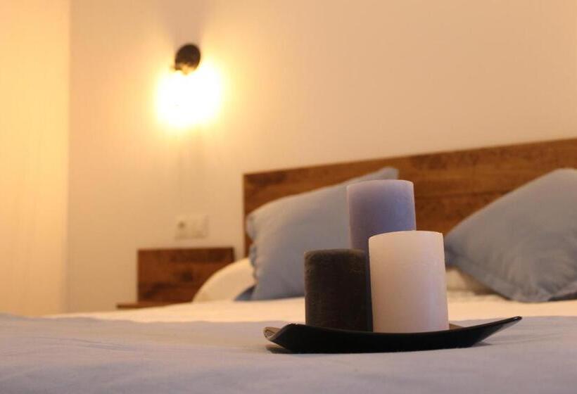 غرفة عائلية, Hospederia 1881