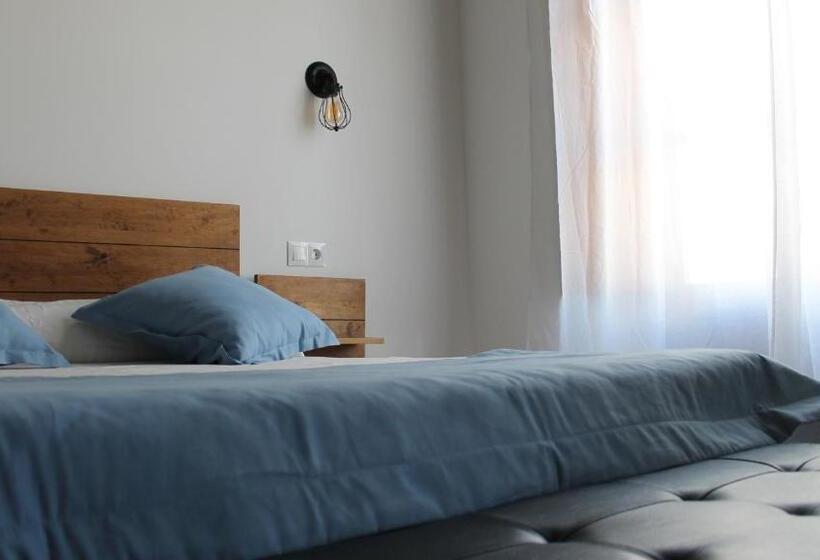 غرفة قياسية, Hospederia 1881