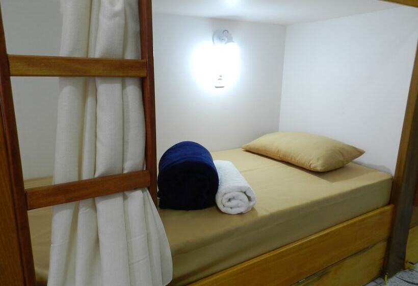 공동 객실, Utopia Hostel