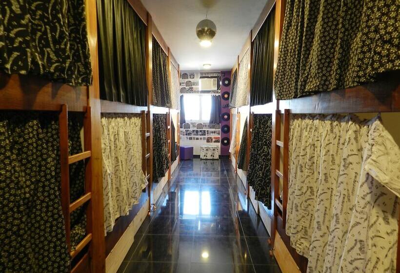 공동 객실, Utopia Hostel