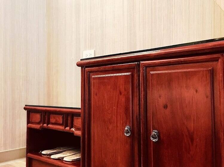 اتاق سوپریور سه تخته, Dasin