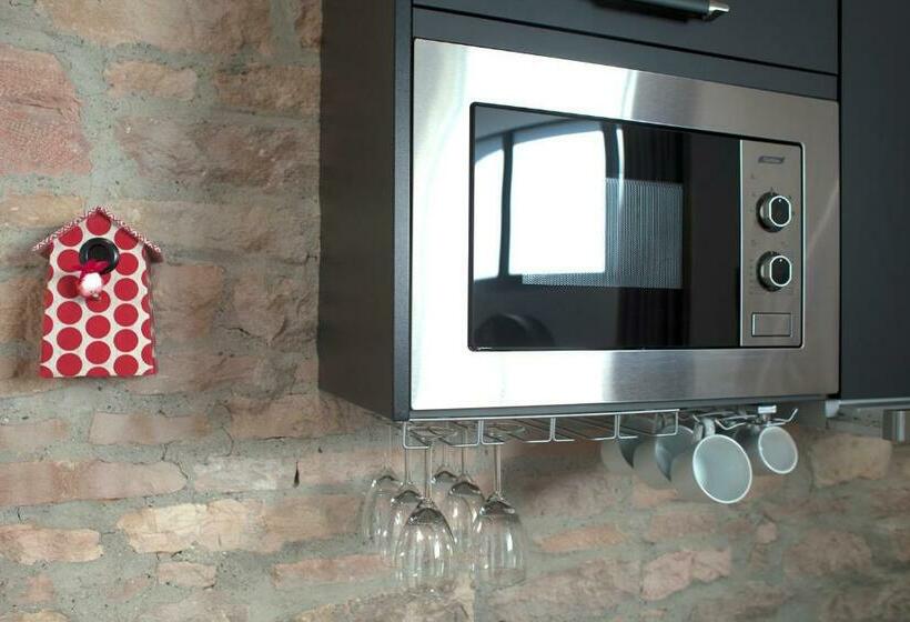 شقة غرفة واحدة, Appart  Eugenie