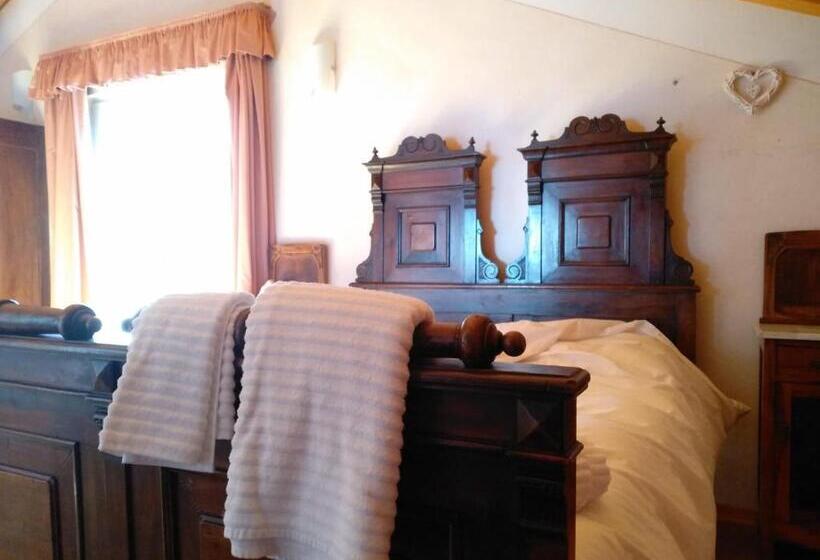 バルコニー付きスタンダードトリプルルーム, Samecà