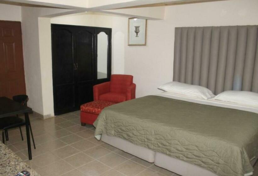 اتاق استاندارد با بالکن, The Stafford Lodge