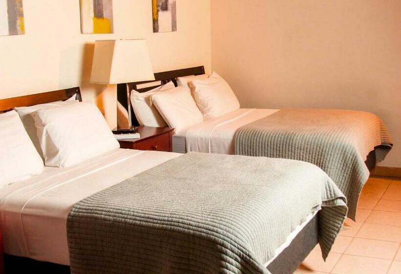 اتاق لوکس با بالکن, The Stafford Lodge