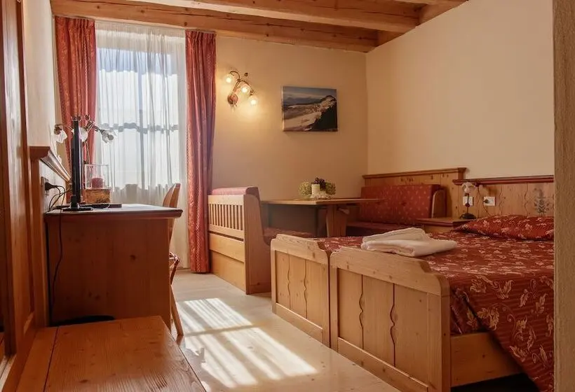 Standard Kolmen Hengen Huone, Casa Moresc