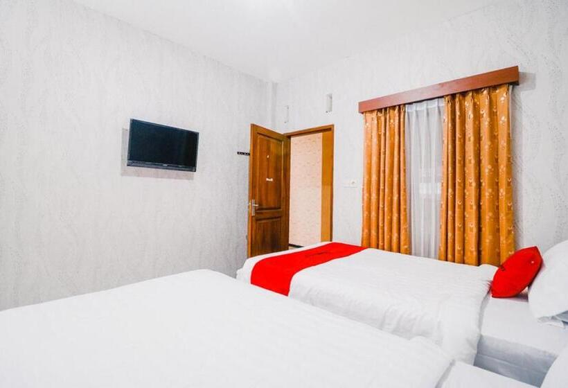Номер Economy, Reddoorz Near Taman Rekreasi Selecta