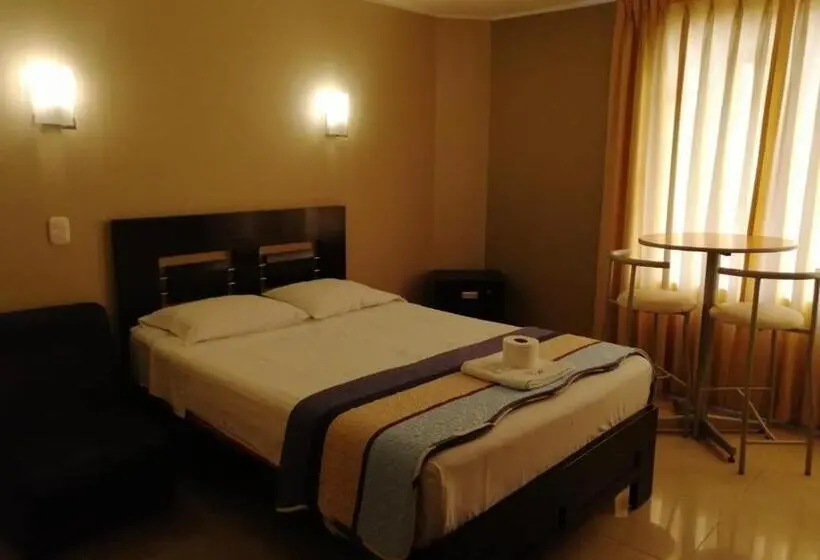 デラックスルーム, Hostal La Noche   Pisco