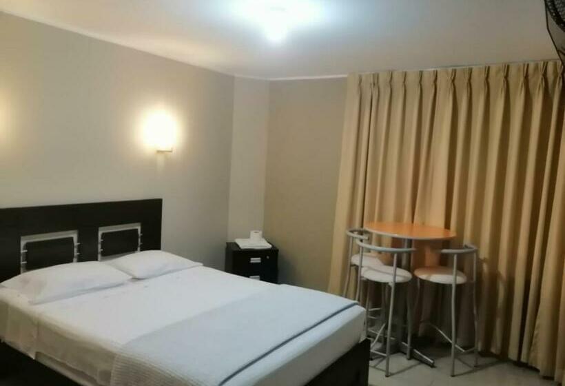 غرفة قياسية, Hostal La Noche Pisco