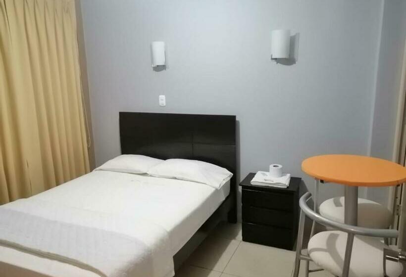 غرفة قياسية, Hostal La Noche Pisco