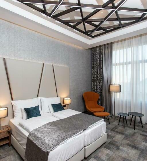 Номер Deluxe, Artis Boutique