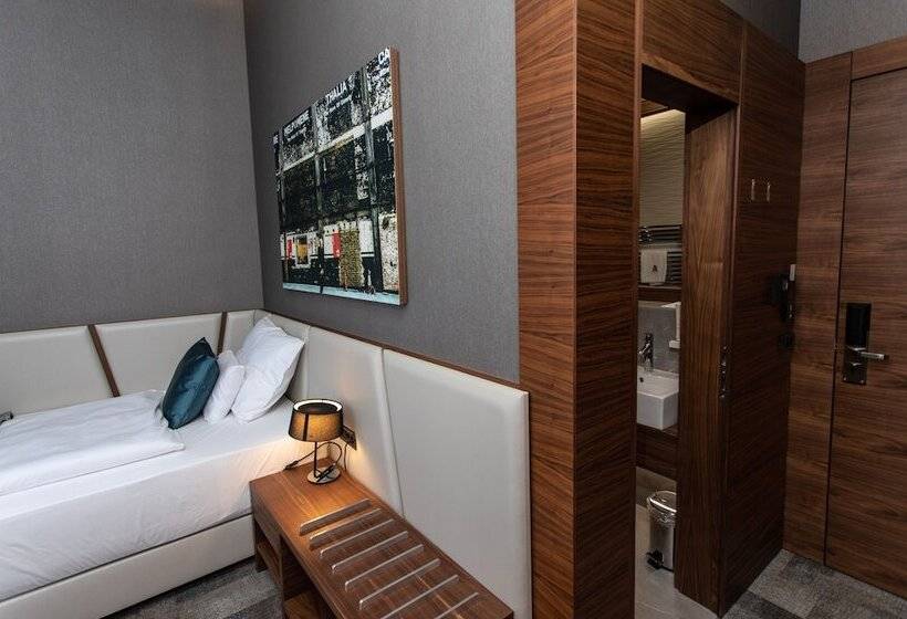 스탠다드 싱글 룸, Artis Boutique