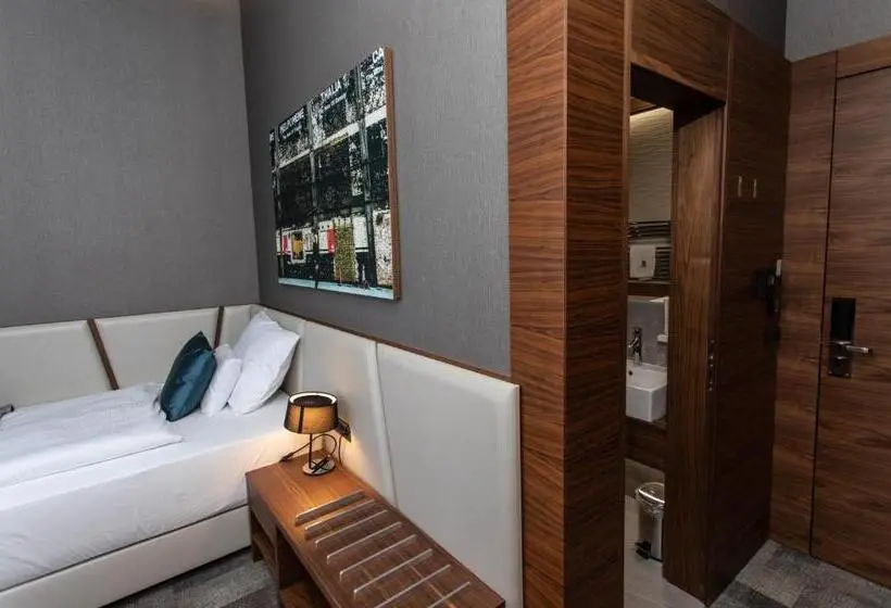 اتاق استاندارد یک نفره, Artis Boutique
