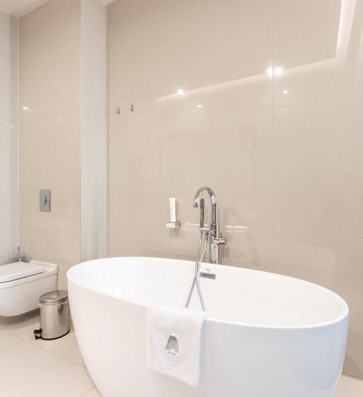 디럭스 룸, Artis Boutique