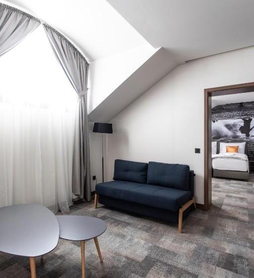 패밀리 스위트, Artis Boutique