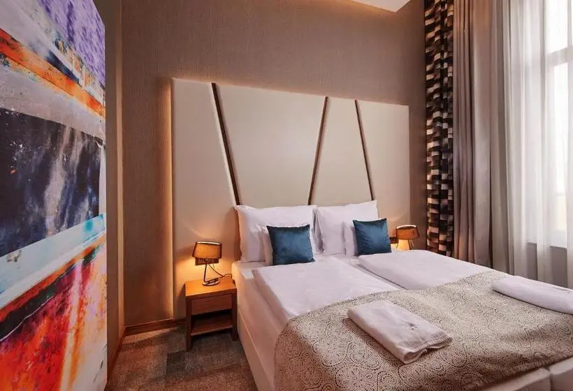 اتاق استاندارد با چشم‌انداز شهر, Artis Boutique