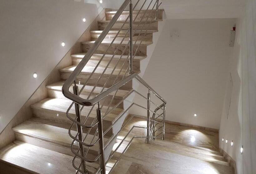 اتاق لوکس, Mediteran B&b