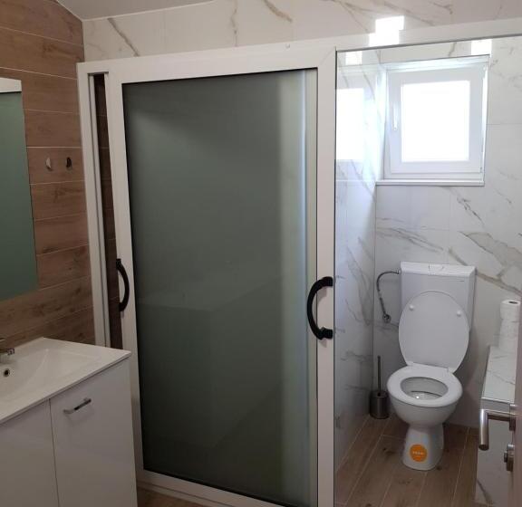 اتاق استاندارد, Mediteran B&b