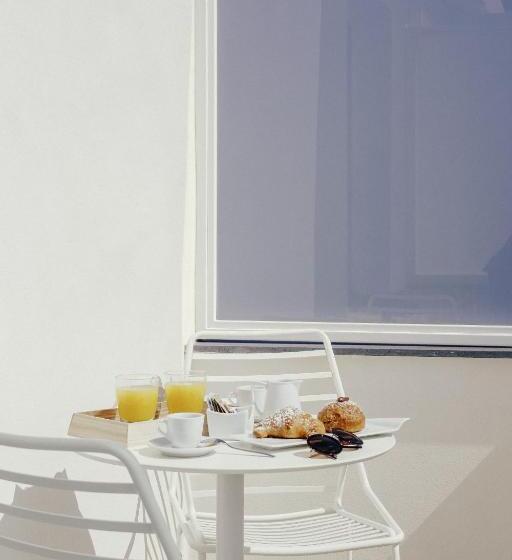 デラックスルーム, Al Chiar Di Luna