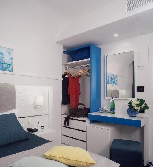 デラックスルーム, Al Chiar Di Luna