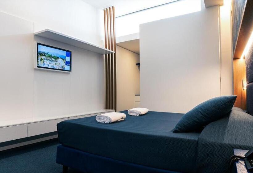 スタンダードルーム, Al Chiar Di Luna