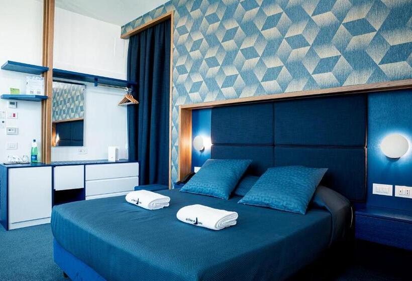 デラックスルーム, Al Chiar Di Luna