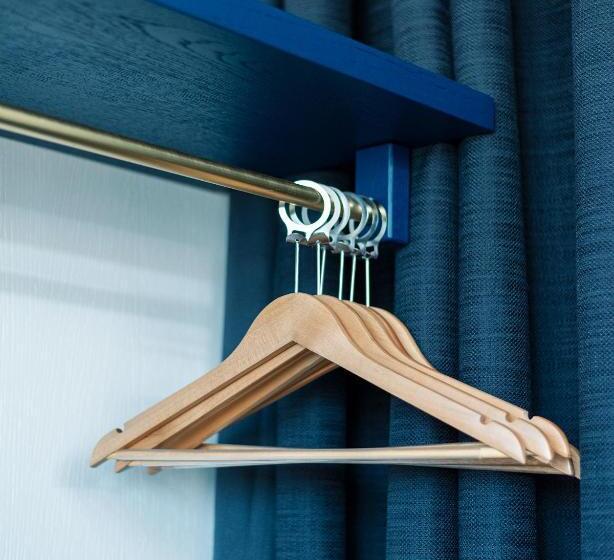 デラックスルーム, Al Chiar Di Luna