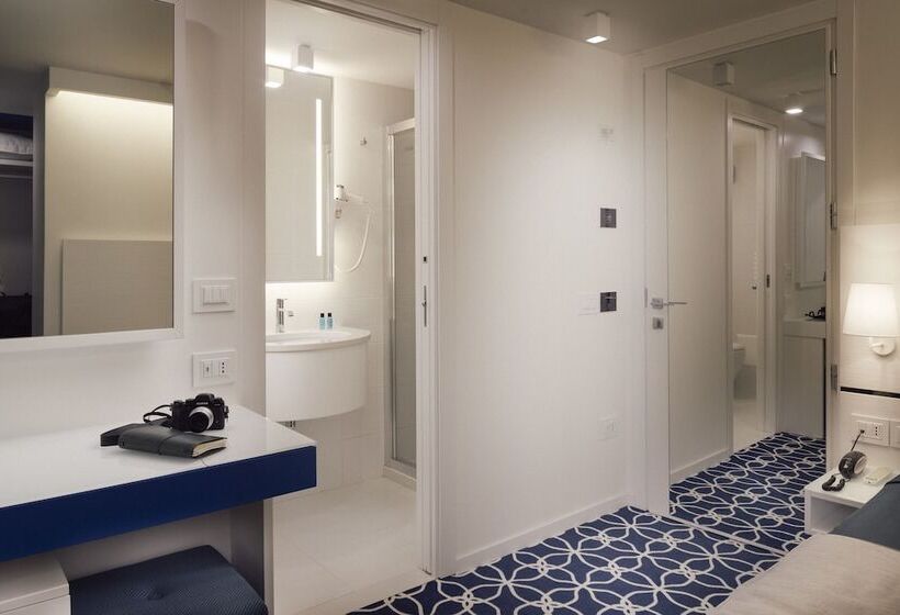 スタンダードシングルルーム, Al Chiar Di Luna