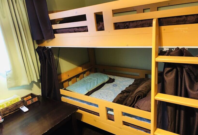 מיטה בחדר משותף, Guest House Amamin