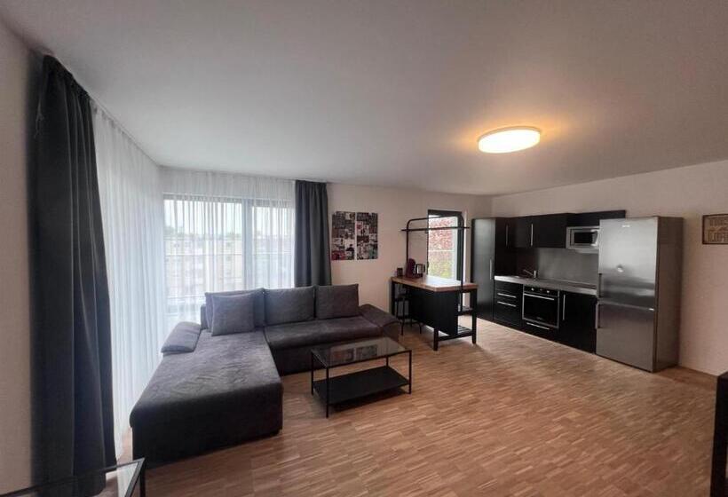 带露台的套间, Newage Boardinghaus P5