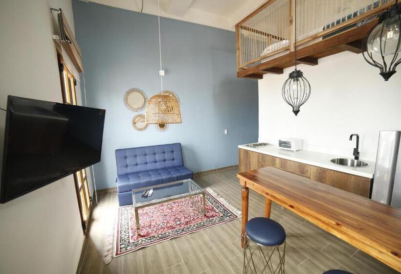 חדר דופלקס, Soy Local Centro Histórico