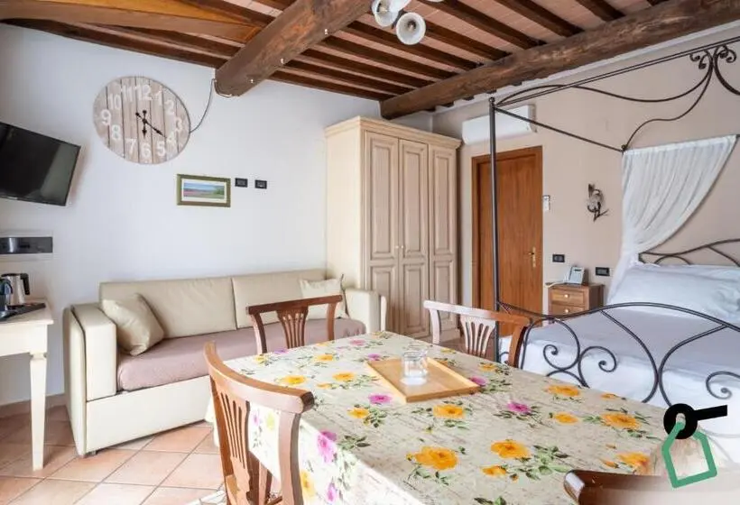 スタンダードスタジオ, Hotiday Relais Costa Degli Etruschi