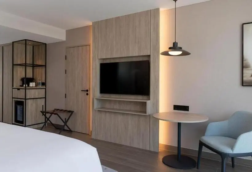 اتاق لوکس, Radisson Blu Resort, Phuket Mai Khao Beach