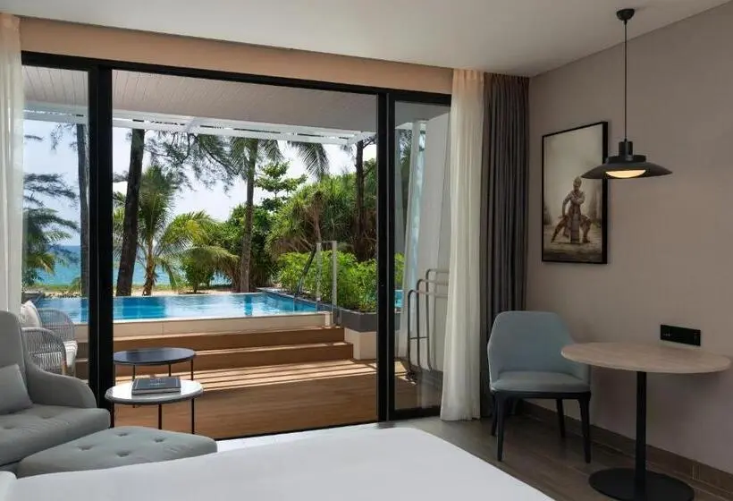 اتاق سوپریور با چشم‌انداز دریا, Radisson Blu Resort, Phuket Mai Khao Beach