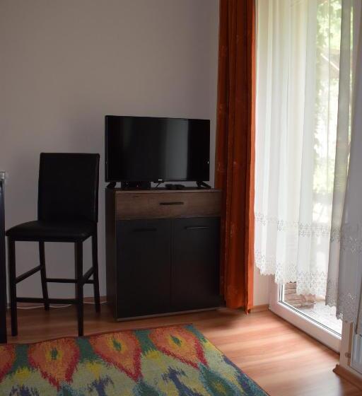 Family Suite, Orient Apartmanház