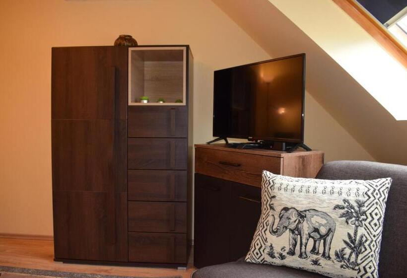 带1个卧室的豪华公寓, Orient Apartmanház