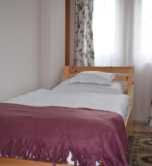 Номер Basic, Orient Apartmanház