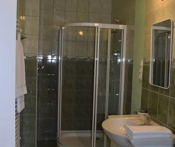 ベーシックルーム, Orient Apartmanház