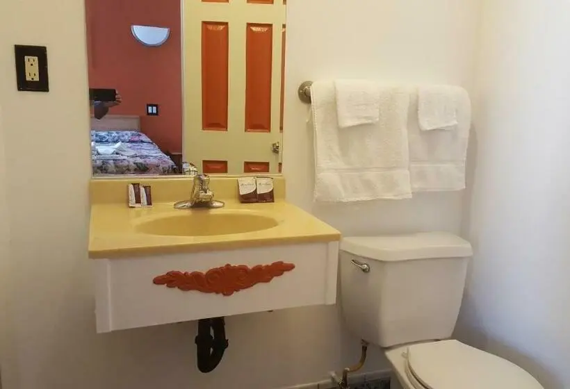 キングサイズベッドのスタンダードルーム, Deluxe Motel, Los Angeles Area