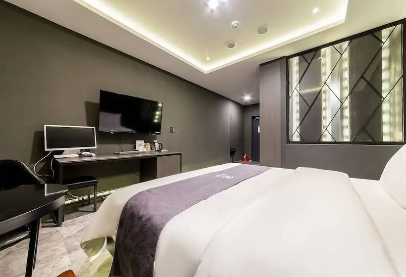اتاق استاندارد, Rosabell