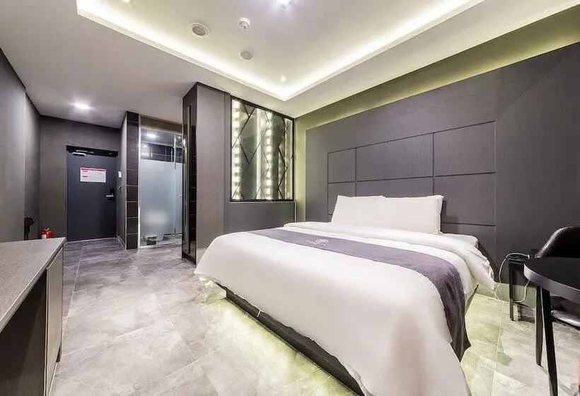 اتاق استاندارد, Rosabell