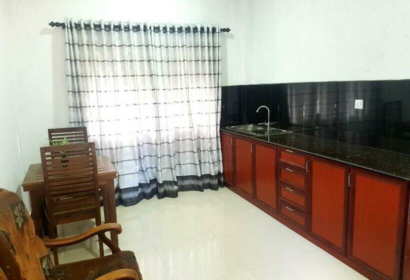 Апартаменты 1 Спальня, Sanithu Homestay Galle