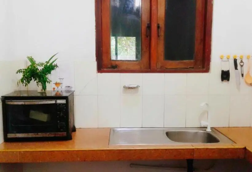 اتاق اکونومی یک تخته, Sanithu Homestay Galle